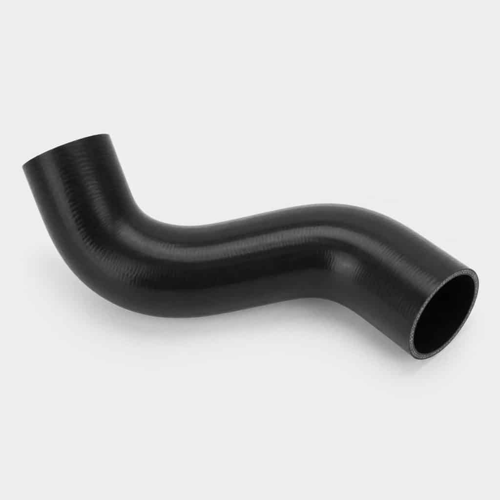 Durite de suralimentation en silicone renforcé, vue de face sur fond clair
