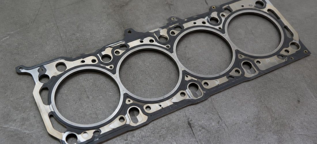 Entre le bloc moteur et la culasse, le joint de culasse sépare des circuits qui ne doivent jamais se mélanger. Comprendr
